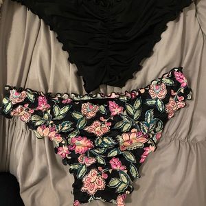 Bundle of 2 Shade & Shore bikini bottoms